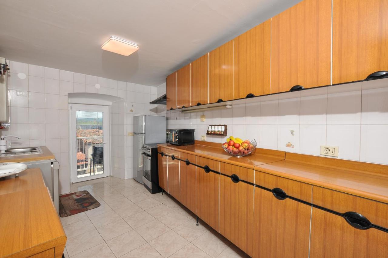 Apartment Katarina Koper - Old Historic Centre With Free Parking Esterno foto